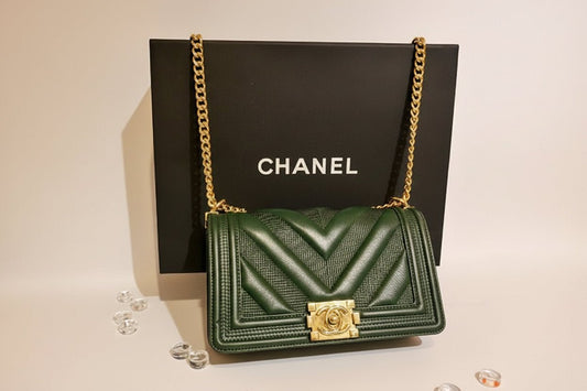 Luxury Chevron Quilted Flap Bag - Smith Fashion's Wear